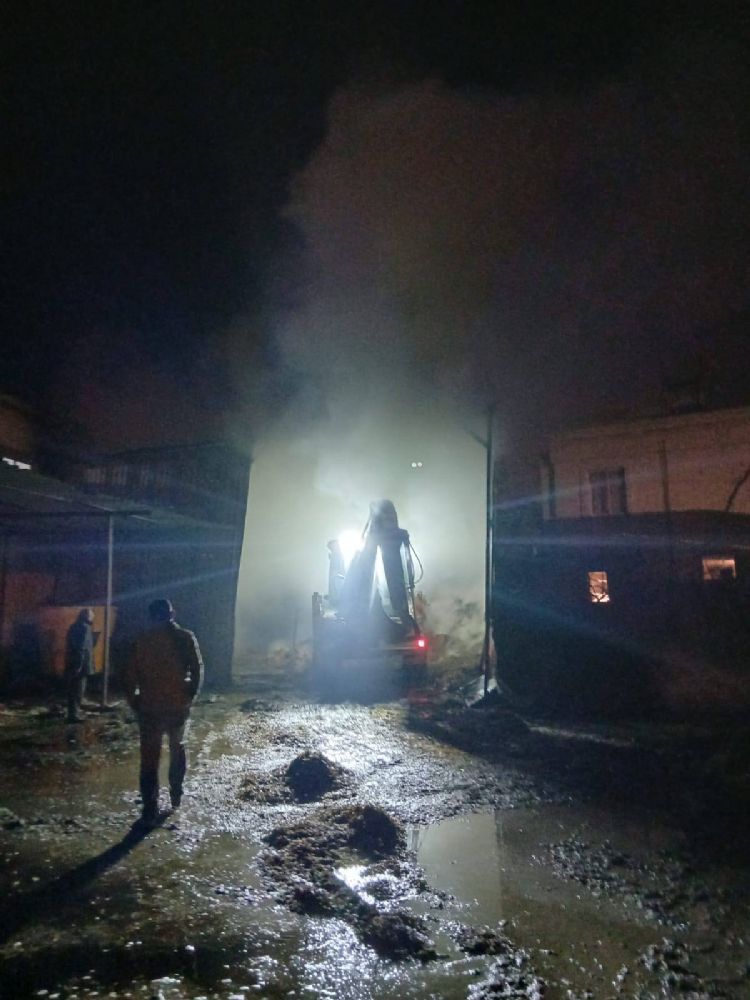 Samanl�kta ��kan yang�n korkuttu