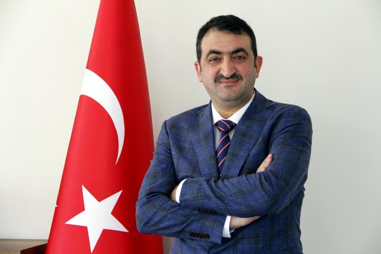 AKMBde yeni bakan Saadettin aan