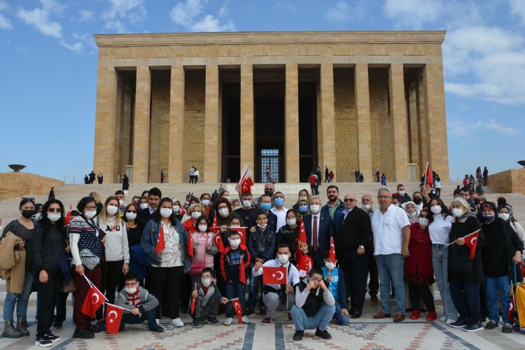 zel gereksinimli bireylerden Antkabir ziyareti