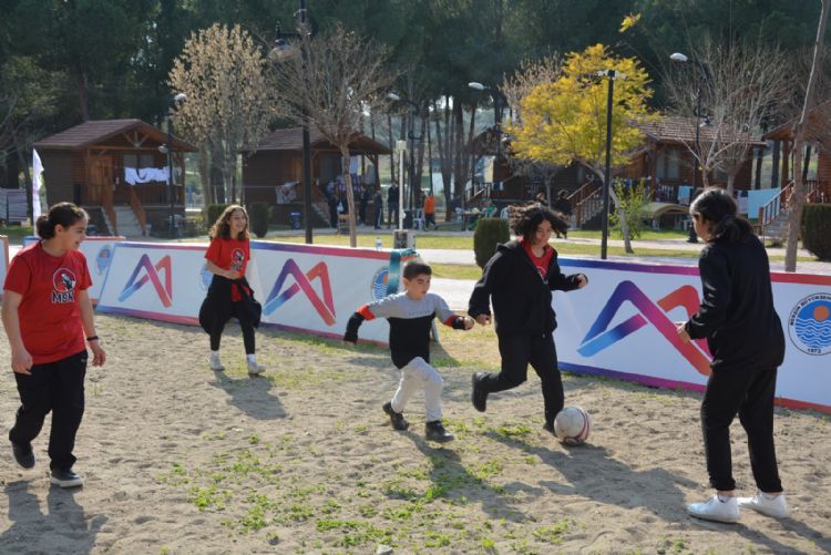 Hem barnma hizmeti hem psikososyal destek