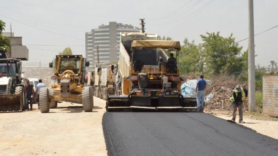 Bykehir Belediyesinin Tarsusta asfalt almalar sryor