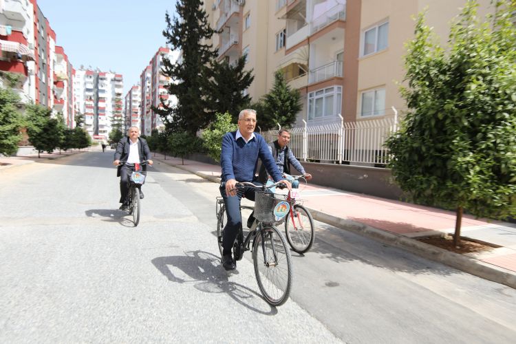 Bakan Tarhandan bisikletli denetim