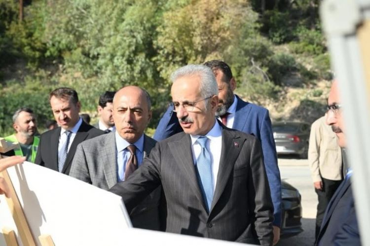 Bakan Uralo�lu, Silifke�de incelemelerde bulundu
