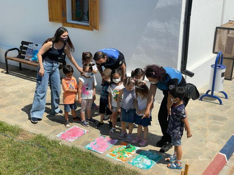 ocuklar Anadolu Masal Evini gezdi