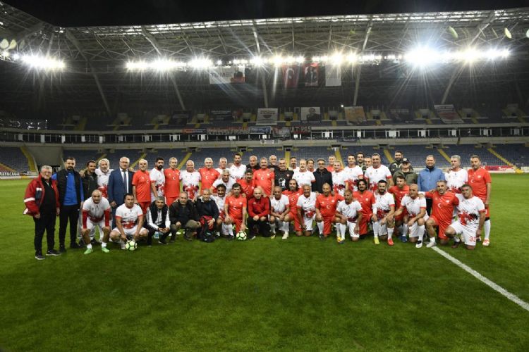  Protokol Kurtulu Futbol msabakasnda bulutu