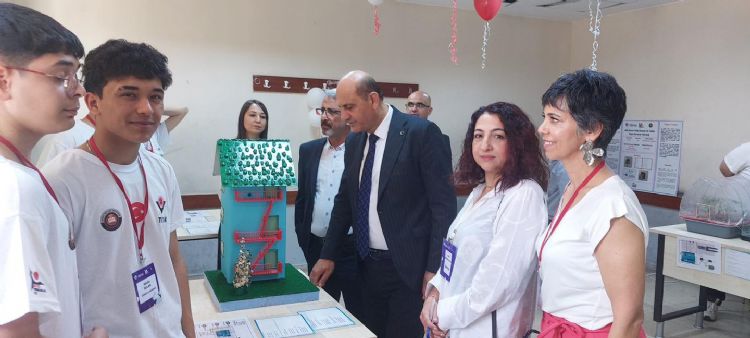 Her stantta bir fikir, her fikirde bir gelecek