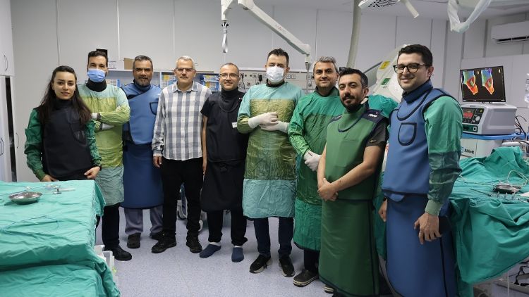 Kalp ritim bozukluklar�na nokta at��� tedavi