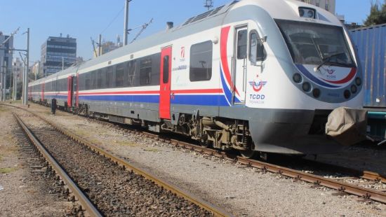 Vatandalar, Mersin-Adana tren seferlerinin balamasn istiyor