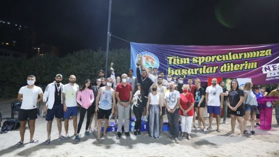 Cumhuriyet Plaj Voleybolu Turnuvas sona erdi