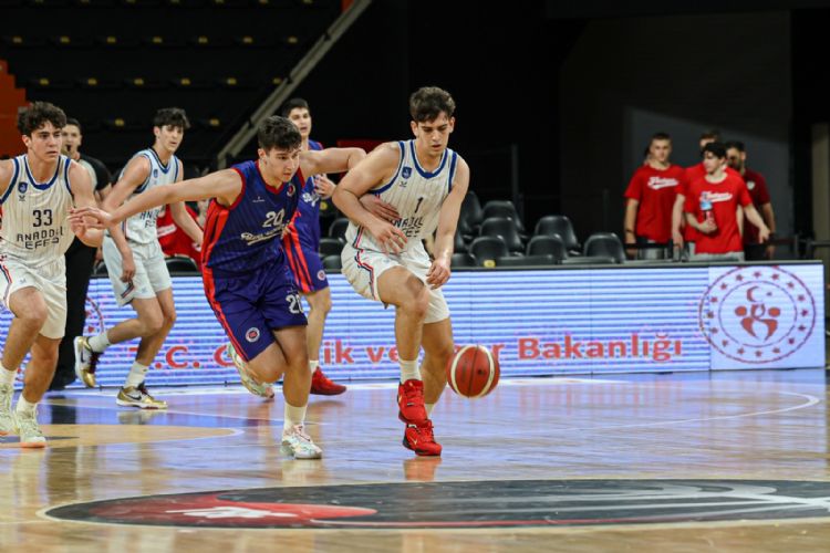 U18 ERKEKLERDE KIRAN KIRANA MCADELE