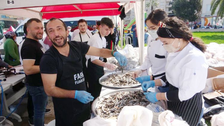 Mersin 1. Hamsi Festivali balad