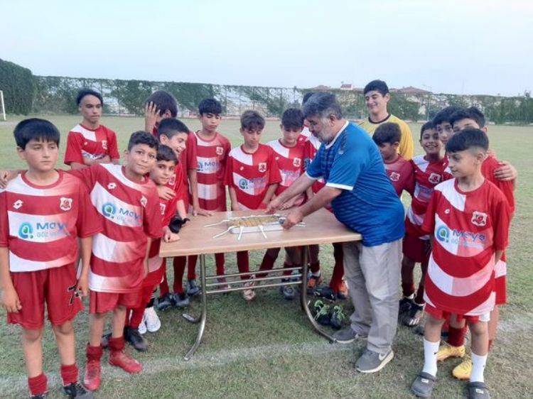 Tarsus Readiyespor U13 ampiyonu oldu