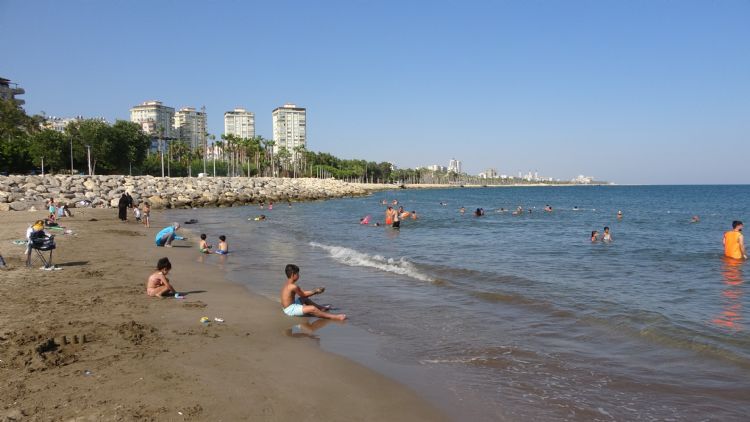 Mersin’de scak hava bunaltyor