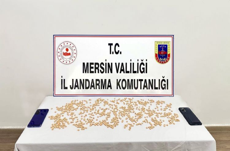 Uyuturucu madde ticareti<br>yapan 2 pheli tutukland