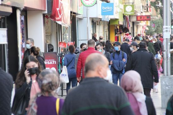 BAKAN KOCANIN SREKL UYARDII MERSNDE CADDELER TIKLIM TIKLIM