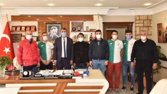 Anamur Belediyespor 3 futbolcuyu kadrosuna dahil etti