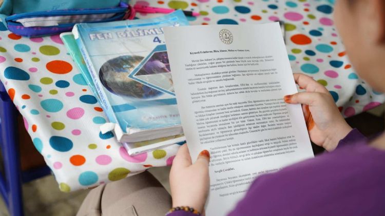 Bakan Tekin�den Mersinli ��rencilere mektup