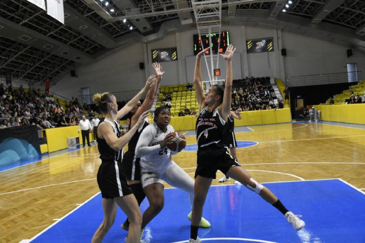 Mersin Basketball zirveye gz dikti