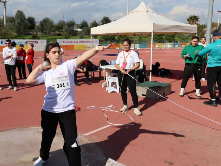 Engel tan�mayanlar k�yas�ya yar��t�