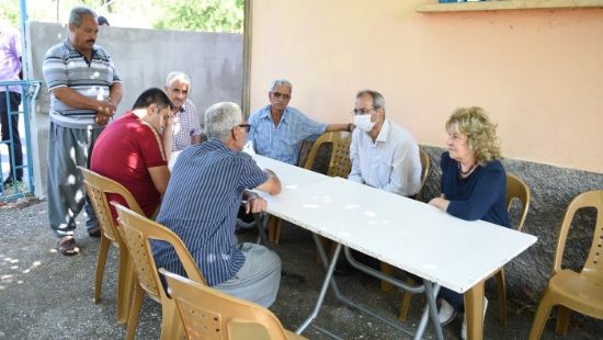 Bakan Bozdoan bir gnde 16 mahalleyi ziyaret etti