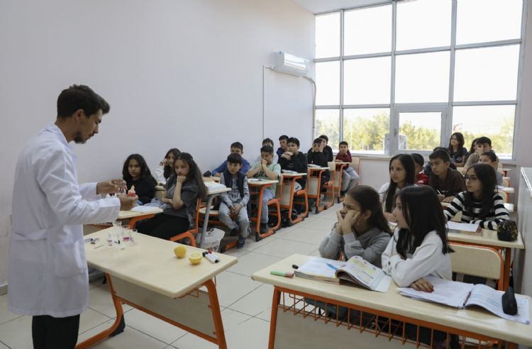 Mersin Bykehir, eitimdeki baar tasn ykseltti