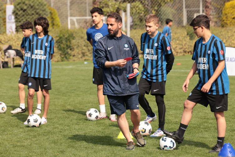 Geliim liglerinde heyecan balyor