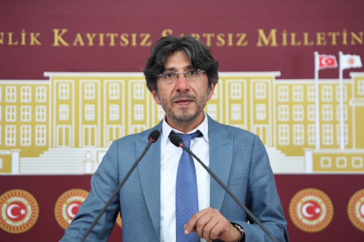 �Bar�� etkinli�i d�zenledi�imiz i�in taziye evlerinin anahtar� toplat�ld��